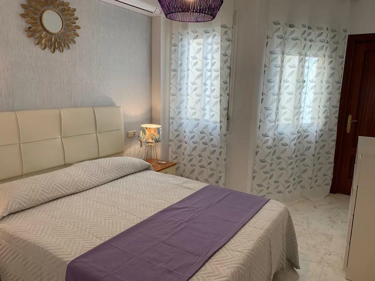 Apartment 1 Bedroom Close Beach In Los Boliches 丰希罗拉 西班牙