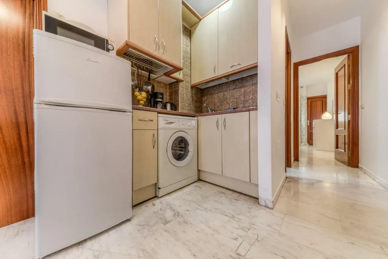 Apartment 1 Bedroom Close Beach In Los Boliches Фуэнхирола